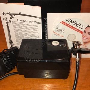 Lumpiness Air Airbrush Makeup System